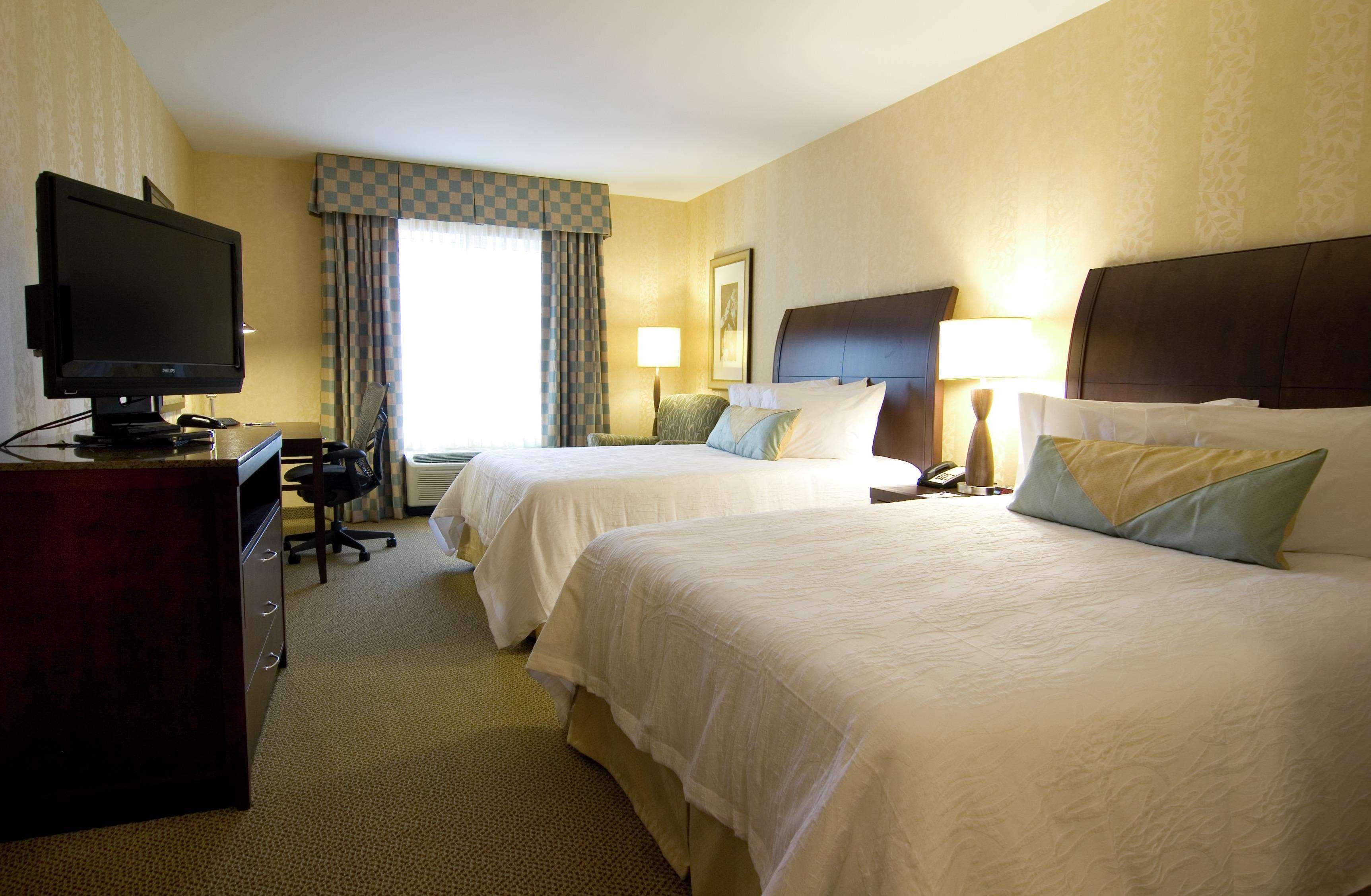Hilton Garden Inn Detroit/Novi Exterior photo